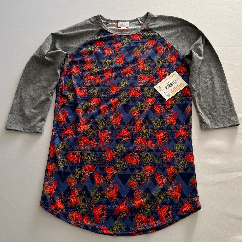 LulaRoe Randy Tee • size small • NWT